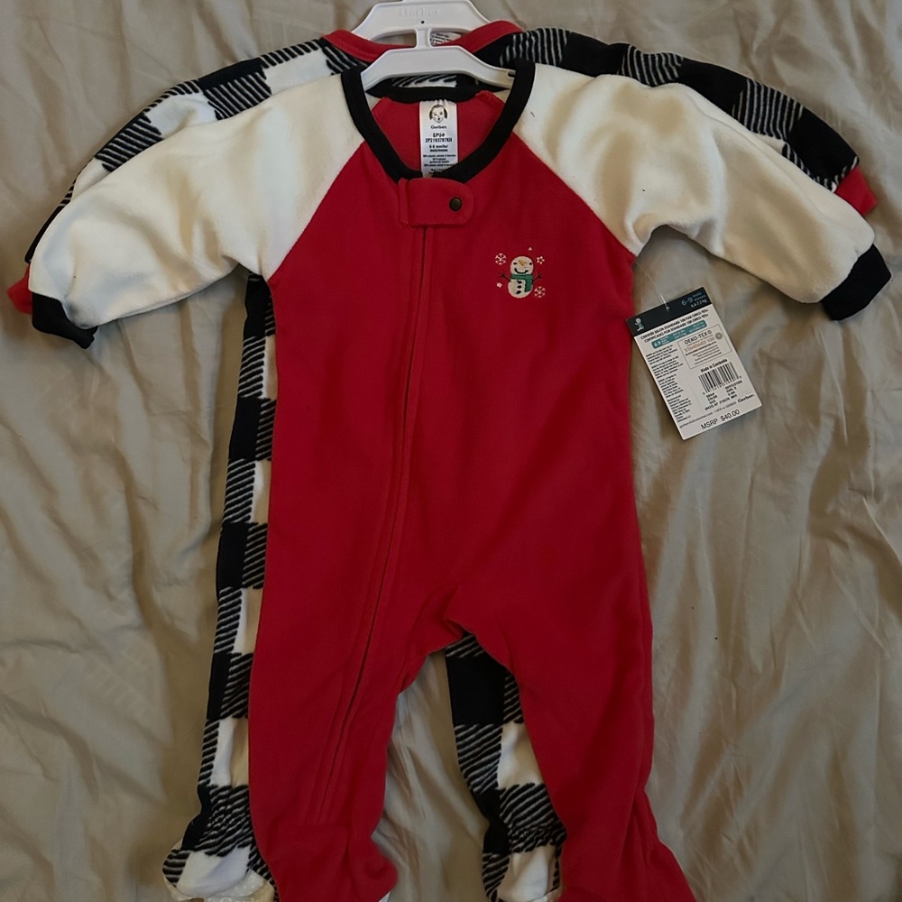 2-Pack Holiday Fleece Pajamas – Gerber 6-9 Months – Twin Friendly